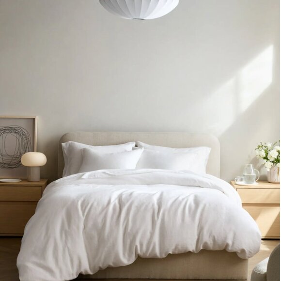 QUINCE~BRAND NEW~ European Linen Duvet Cover Set in "White" King/Cal King - Picture 2 of 2